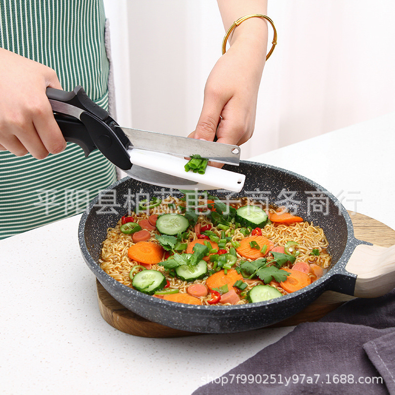 Household kitchen vegetable scissors, multi-purpose food two-in-one smart cutting knife, one-piece consignment vegetable utensier manufacturer Application Scenario