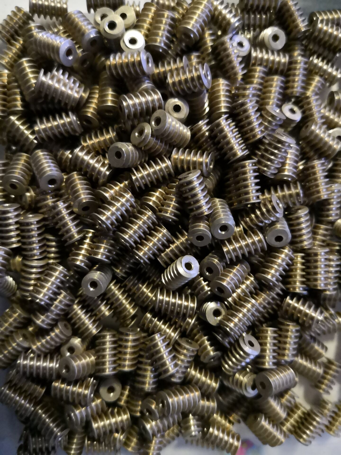 0.5 mold copper worm, single head outer diameter 6/7, holes 1.98/2.28/2.98, length 10 copper worm Item Picture
