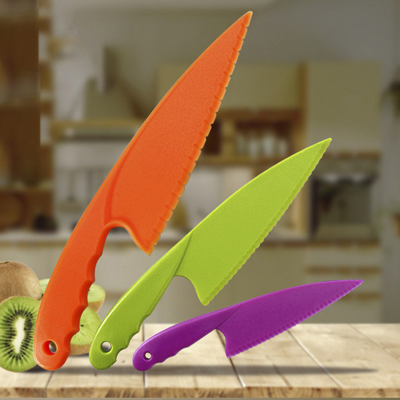 Wholesale of best-selling children's plastic fruit knives, birthday cake trays, cheese dessert knives and bread knives on Amazon details Picture