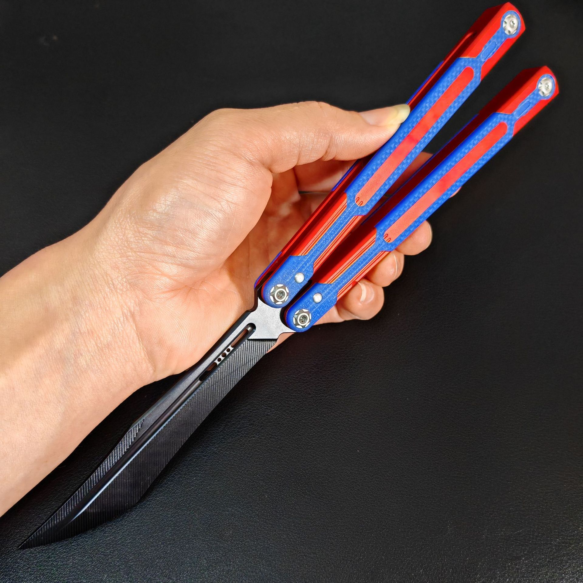 Amazon Outdoor Cygnus G10 Butterfly Knife Practice Swinging hand Knife CSgo game training Folding knife without cutting edge undefined