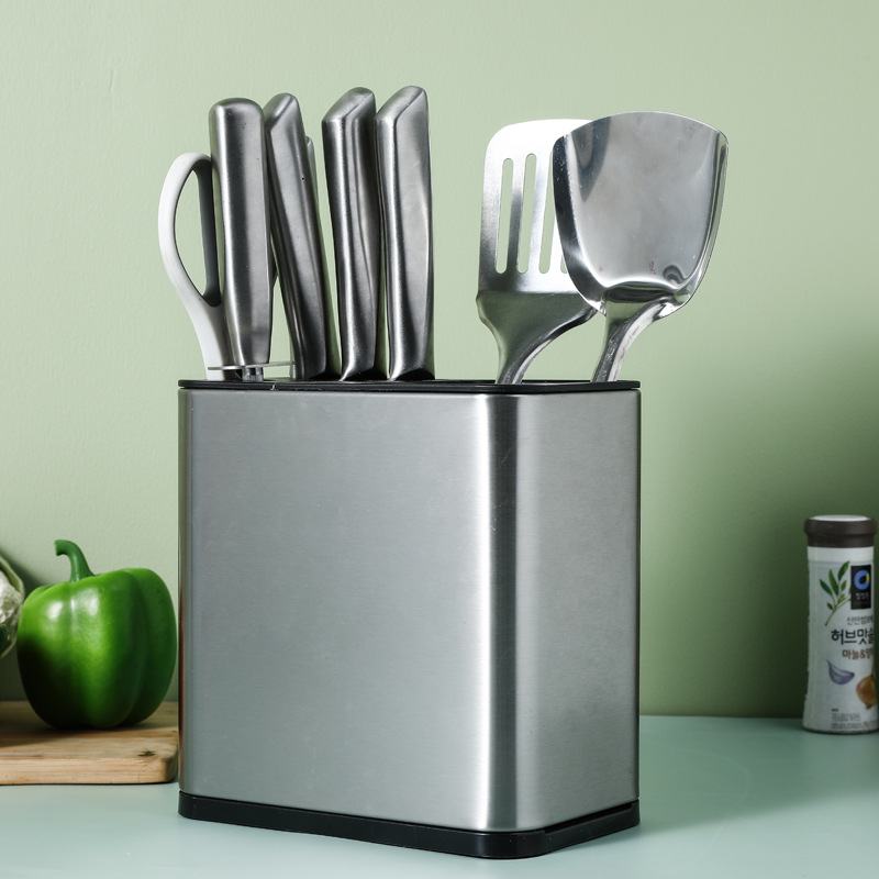 Manufacturer's stainless steel knife rack, knife seat, anti-mold cage, integrated kitchenware, household knife storage, multi-functional kitchen knife holder Application Scenario
