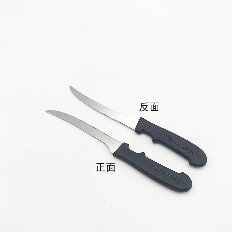 In-stock outdoor Western-style steak knife with plastic handle, kitchen bread knife, stainless steel steak serrated knife, and Western cuisine knife Application Scenario