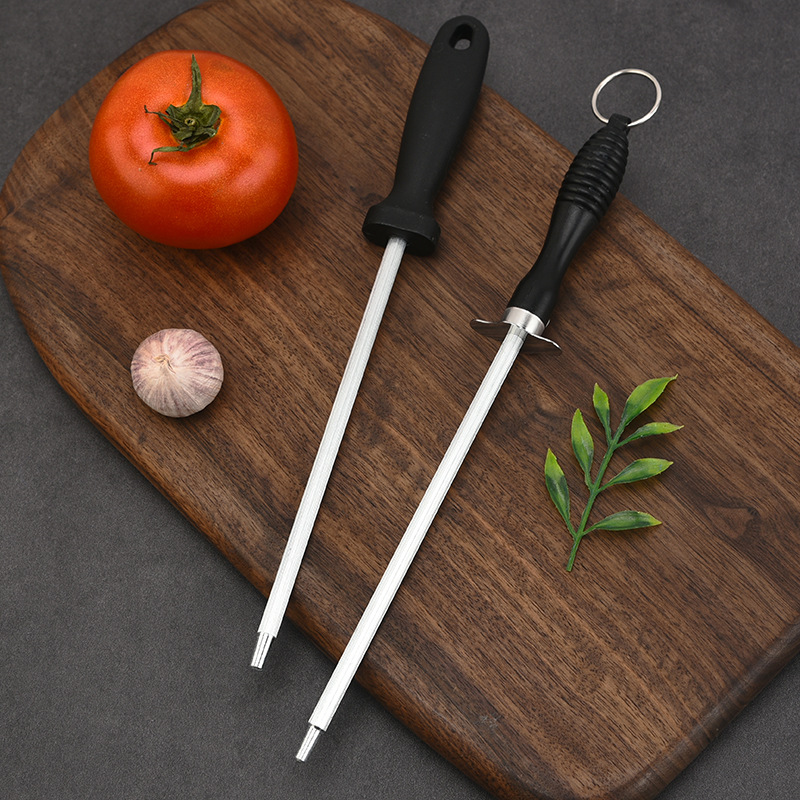 Knife sharpener, knife stick, knife sharpener, household kitchen knife, household kitchen knife, handheld magnetic knife sharpener Application Scenario