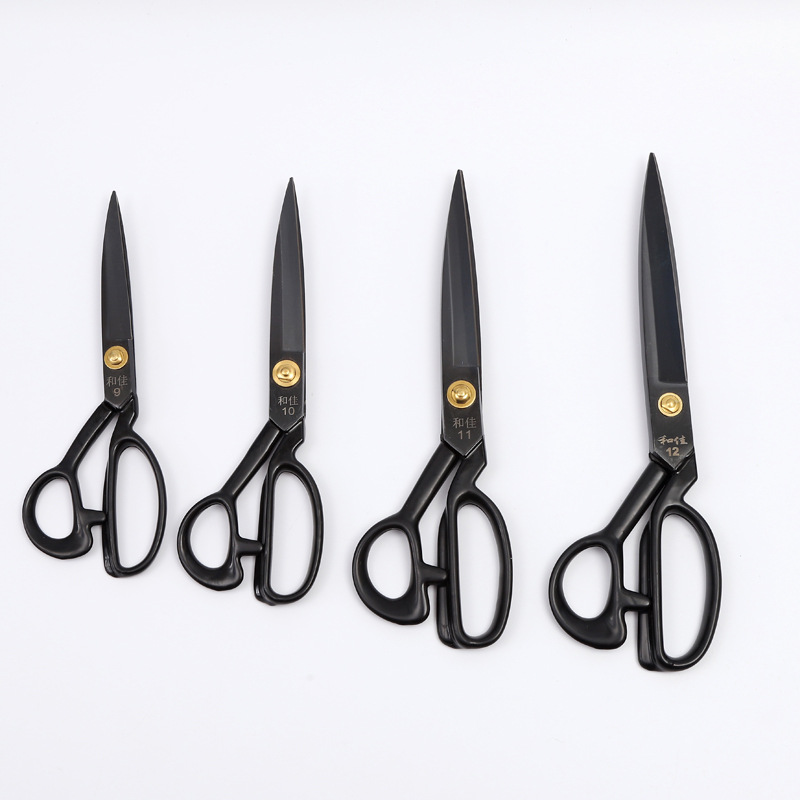Wholesale of tailor scissors, carbon steel cutting scissors, large black clothing scissors, 10-inch, 11-inch, 12-inch industrial fabric cutting scissors Application Scenario