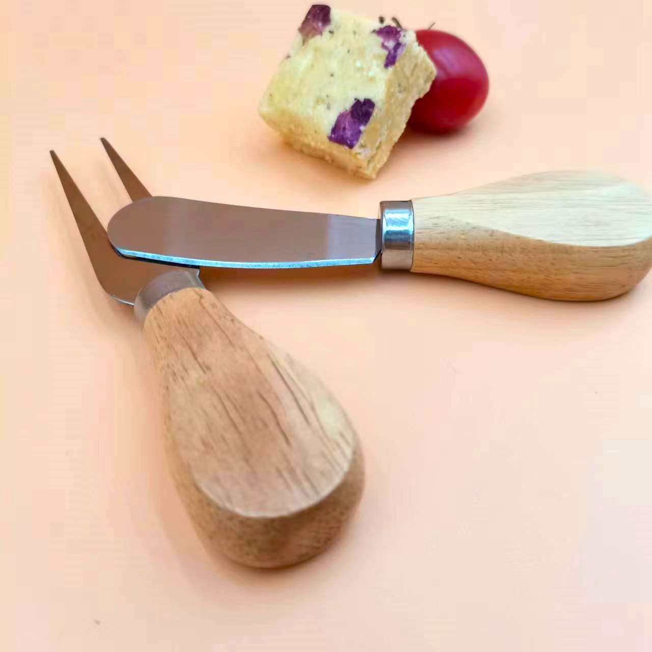 Woodblock cheese knife six-piece set, butter knife, cheese pizza knife, baking cheese knife set Application Scenario