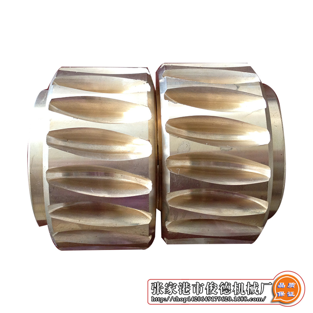 The manufacturer supplies aluminum bronze turbine, vortex rod and lead screw accessories for pipe cutting machines 275, 315 and 350 full figure