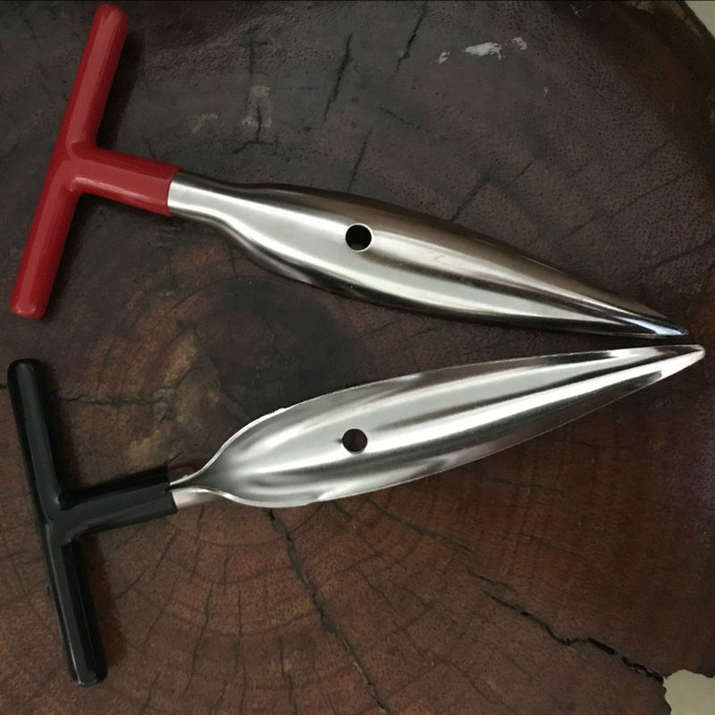 Factory direct sales of coconut openers, coconut drilling tools, stainless steel coconut openers Application Scenario