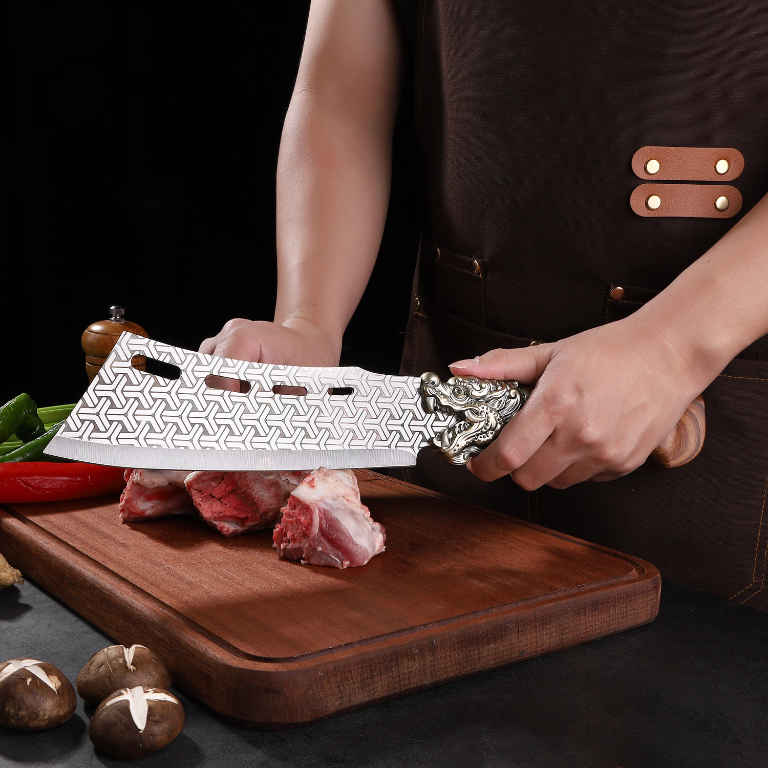 Cross-border direct sales, popular products, Longquan kitchen knives, bone-cutting knives, sharp household and outdoor bone-chopping knives, kitchen bone-cutting knives Application Scenario