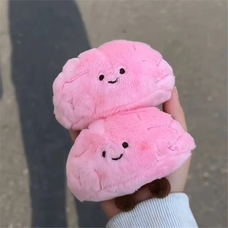 The plush toy pendant for the brain, the cute cartoon bag, the key pendant, and the magnetic attraction will make it a perfect match for best friends and couples details Picture