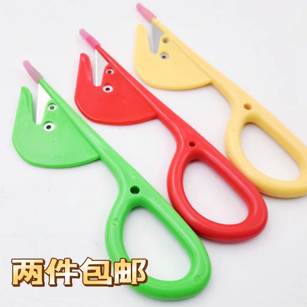 Intestinal cleaning knife, poultry intestinal cleaning knife, intestinal cleaning magic tool, kitchen fish cutting and belly opening knife, 1-yuan store street stall wholesale supply details Picture