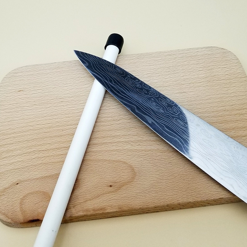 Ceramic knife sharpening rods, 8-inch, 10-inch and 12-inch knife sharpeners and whetstones are selling well across the border on Amazon for quick sharpening details Picture