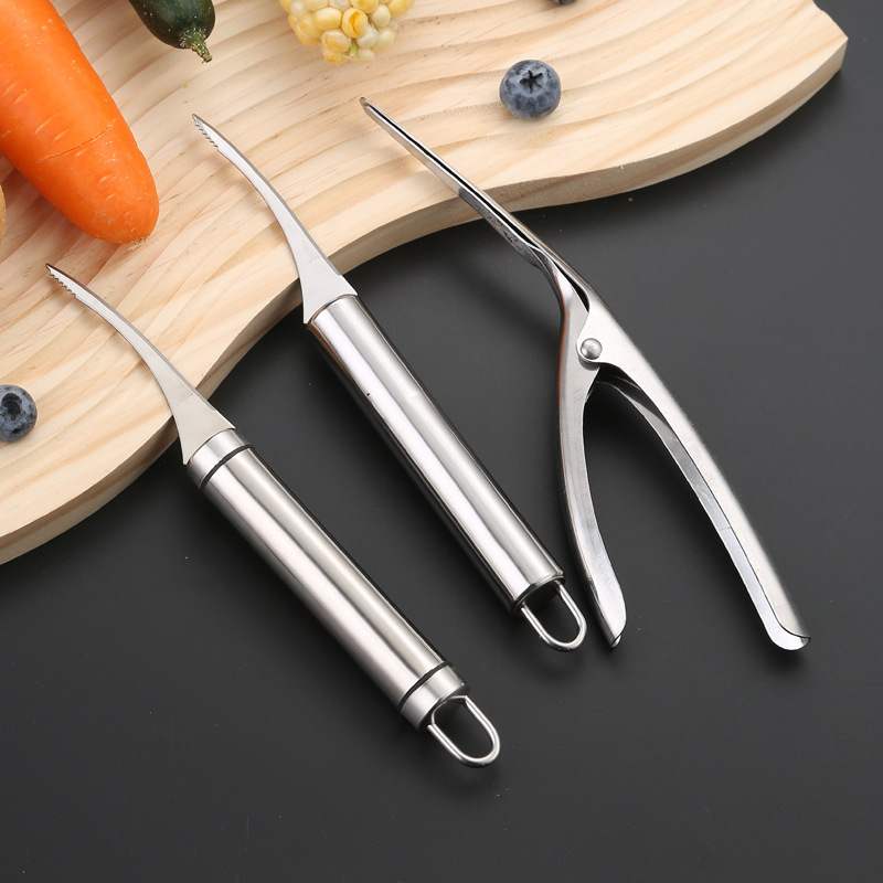 430 stainless steel shrimp thread remover knife, a special tool for seafood hot pot kitchens, is a stainless steel tool for picking shrimp threads and peeling the backs of shrimp full figure