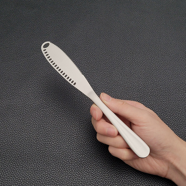 Titanium purification series stainless steel cheese knife, butter knife, perforated butter knife, Western dessert jam knife, cream spatula Application Scenario