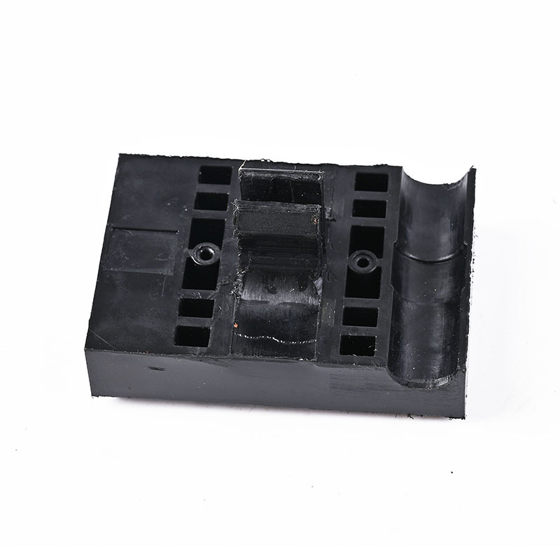 Cross-border products of fully automatic edge banding machine rubber conveyor chain blocks from Qingdao manufacturers Application Scenario