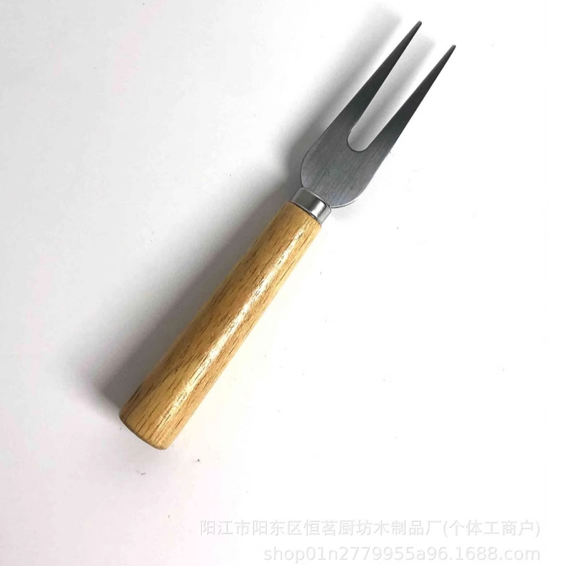Manufacturer's stainless steel wooden handle cheese knife set, cheese pizza cake small knife, fork, spatula tools, butter and butter spatula Application Scenario