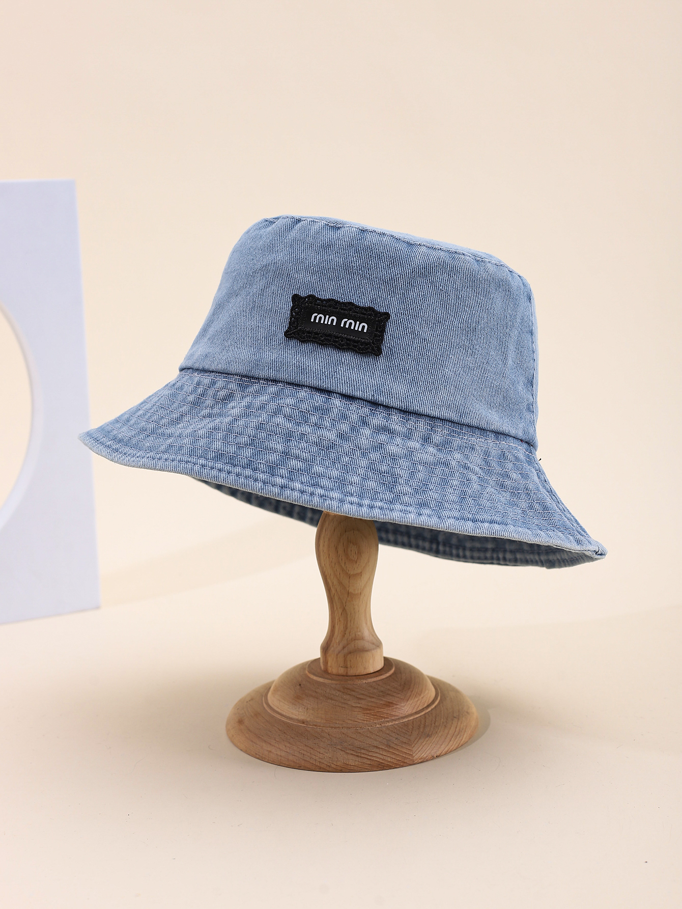 Spring and summer Korean-style minmin lace label cowboy fisherman hat, fashionable and versatile, travel sun protection, foldable basin hat, export adult hat, average size 58CM Application Scenario