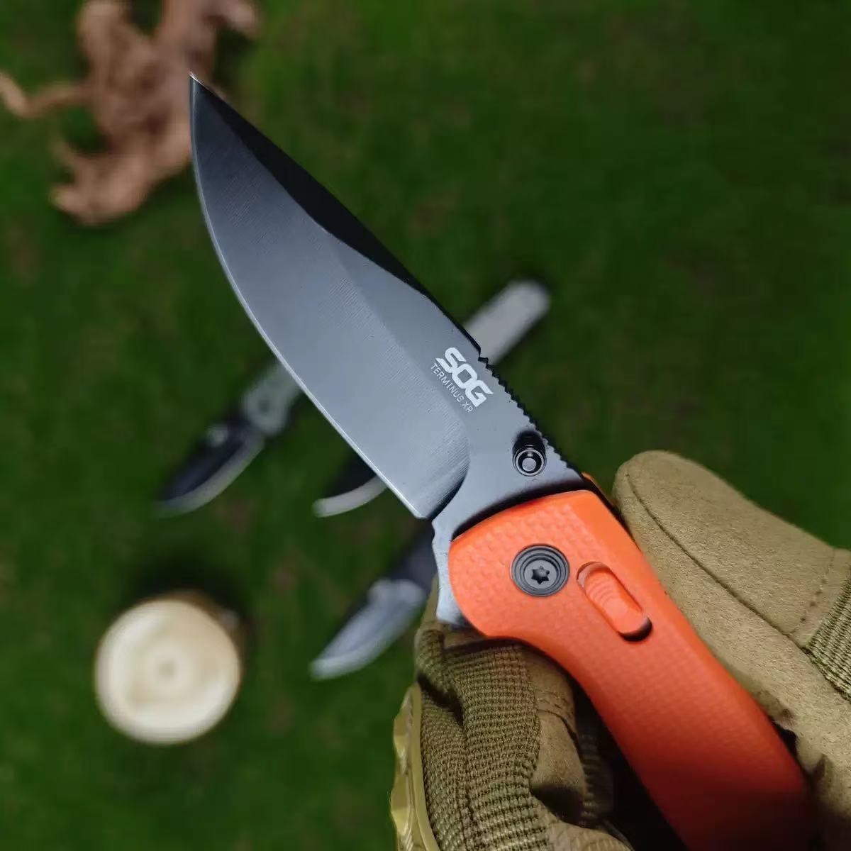 Outdoor camping folding knife SOC fishing portable outdoor anti-height hardness stainless steel anti-slip folding knife Specification drawing
