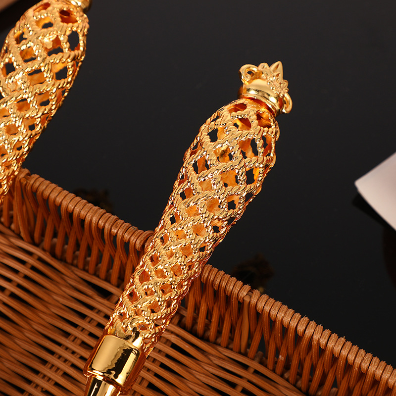 Fashionable European and American style alloy exquisite handle restaurant Western tableware, cake pizza Western-style knife and spatula set Application Scenario