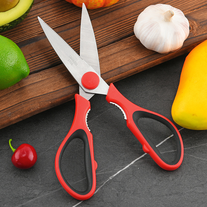 Stainless steel chicken bone scissors for home barbecue, walnuts can be held, food scissors with scissors sleeves, multi-functional kitchen scissors wholesale Application Scenario