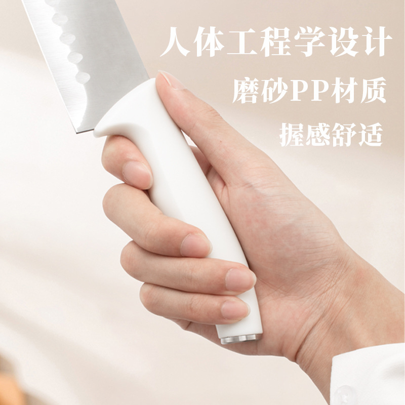 Yangjiang Dao Kitchen Knife Set, stainless steel one-piece consignment, household knife five-piece set with knife holder, portable kitchen knife Application Scenario
