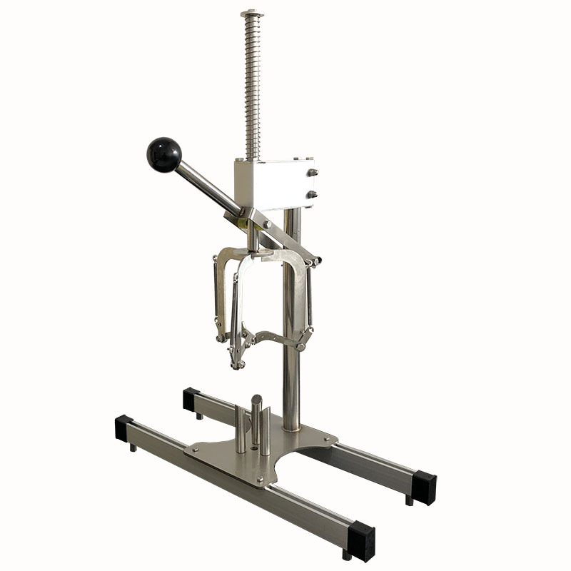 The ultimate tool for opening dried tangerine peel is the Xinhui dried tangerine peel opening machine. It is a traditional manual three-blade tool for opening dried tangerine peel in Xinhui Application Scenario