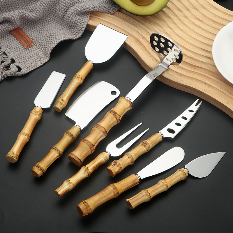 Natural bamboo-handled cheese cream knife, pizza knife, cheese and cheese knife, spatula, potato puree, stainless steel butter knife Application Scenario