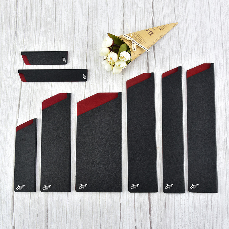 The flocked knife sheath is made of abs engineering plastic and velvet to protect the knife from hand injuries full figure