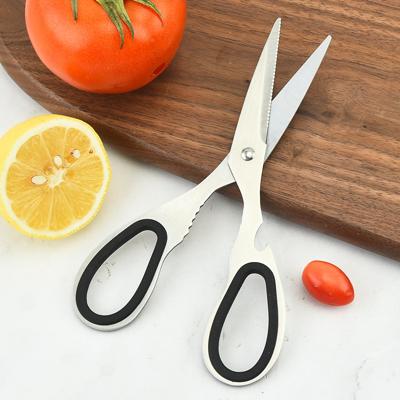 All-steel scissors 2.0 manufacturer in stock, stainless steel kitchen scissors, multi-functional scissors, household food scissors, fruit and walnut scissors Application Scenario