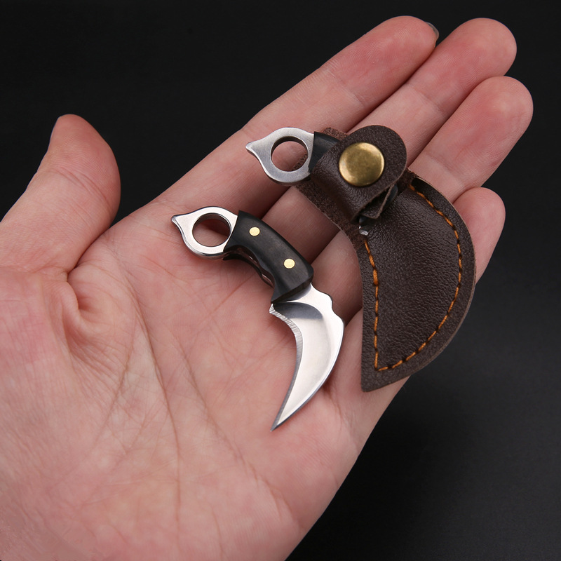 Keychain, small claw knife, mini knife, gift knife, express delivery knife, portable key knife, non-folding knife, pendant, accessory full figure