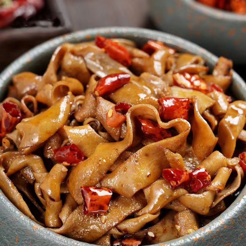 Niu Hai Ge's Secret Marinated Duck Intestines are ready-to-eat, spicy, fragrant, black duck-flavored small packages of marinated snacks and snack foods details Picture