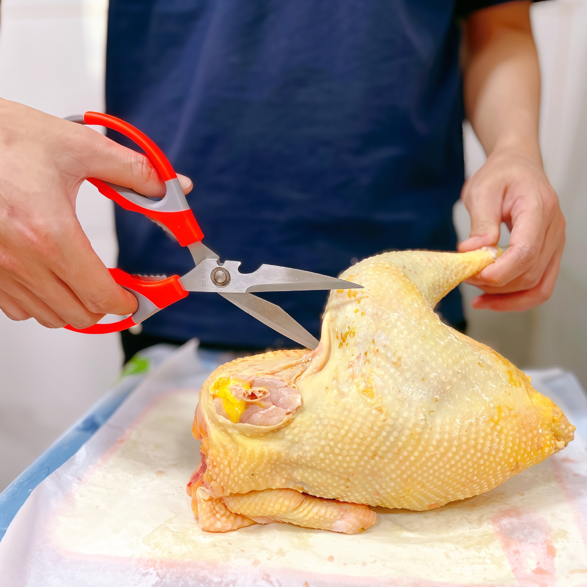 Multi-functional stainless steel kitchen scissors, sharp fish-killing scissors, household powerful chicken bone food scissors, barbecue scissors details Picture