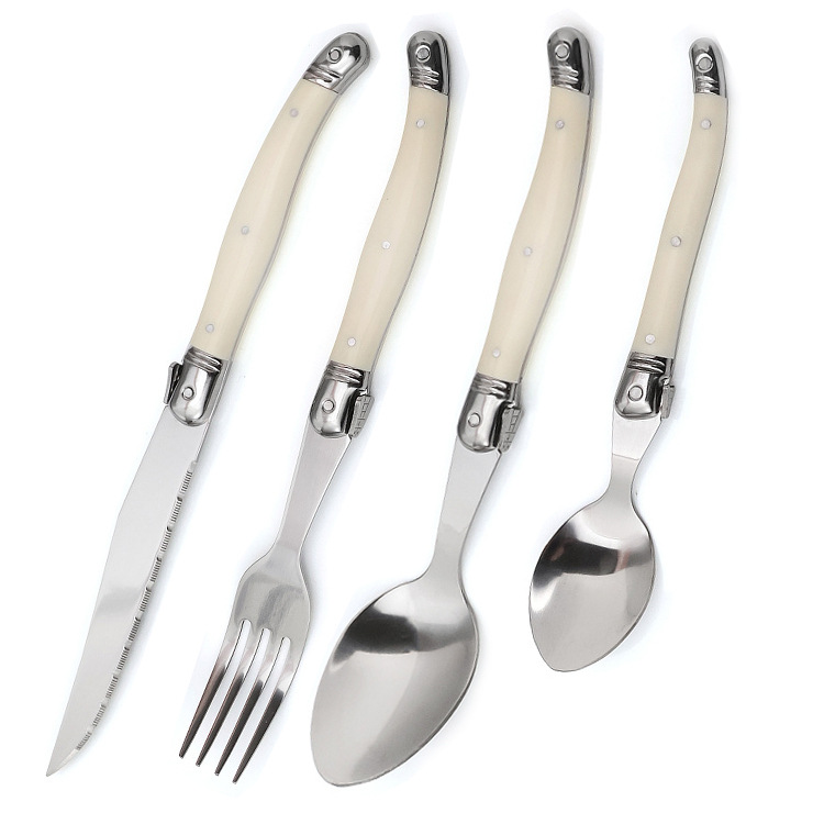 Wood-grain handled plate steak knife fork soup knife, Western restaurant steak knife Application Scenario