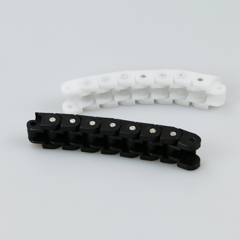 Black RS40P keel nylon chain, 60P drive chain, loading and unloading machine, white POM plastic drive drag chain Application Scenario