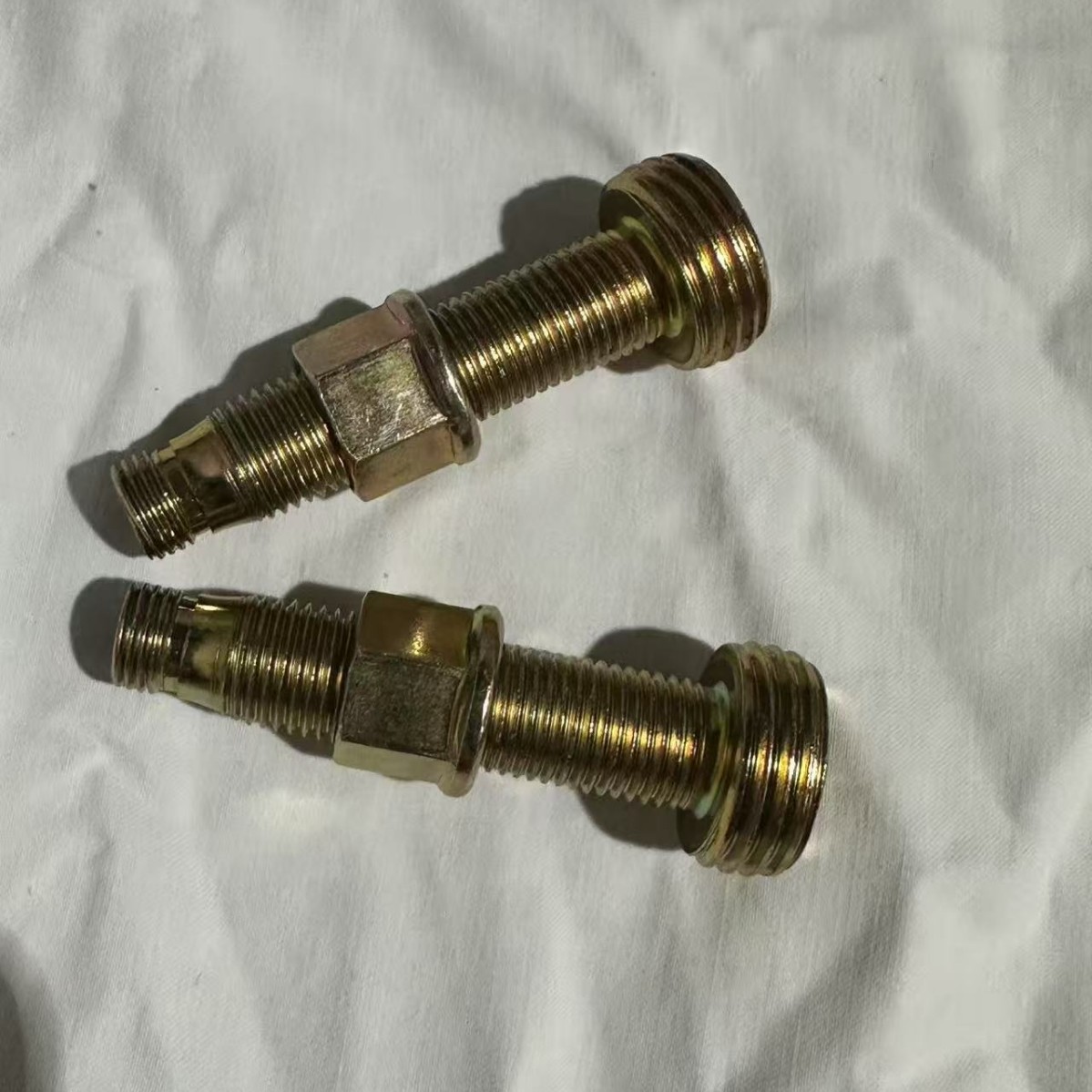 Bathroom fasteners details Picture