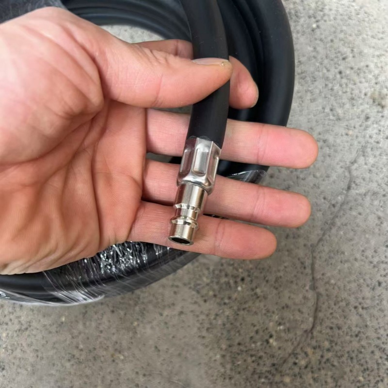 High-pressure products like plastic flexible hoses, air pipes with European-style joints, three-in-one German joints, 10-meter and 15-meter air ducts, and cross-border products Application Scenario