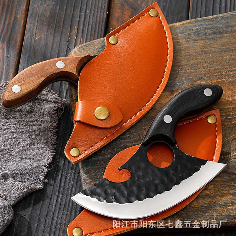 Multi-functional hand-held meat small curved knife, outdoor portable ring knife, fish-killing knife, special grilling knife, cross-border exclusive supply Application Scenario