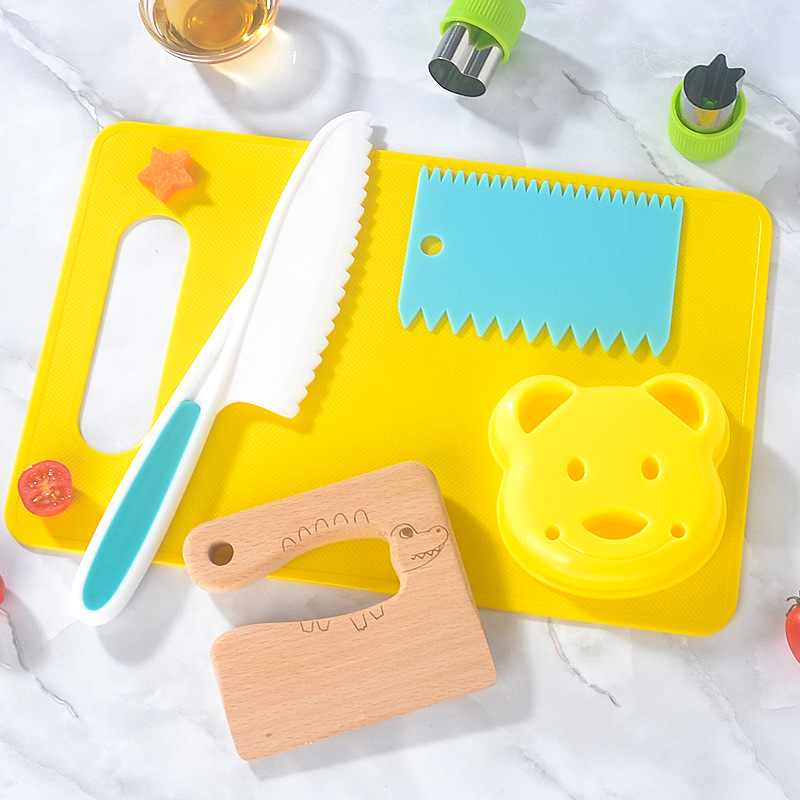 Children's plastic knife, early childhood education plastic knife, cake knife, fruit knife, vegetable cutting without hurting hands, children's knife set Specification drawing