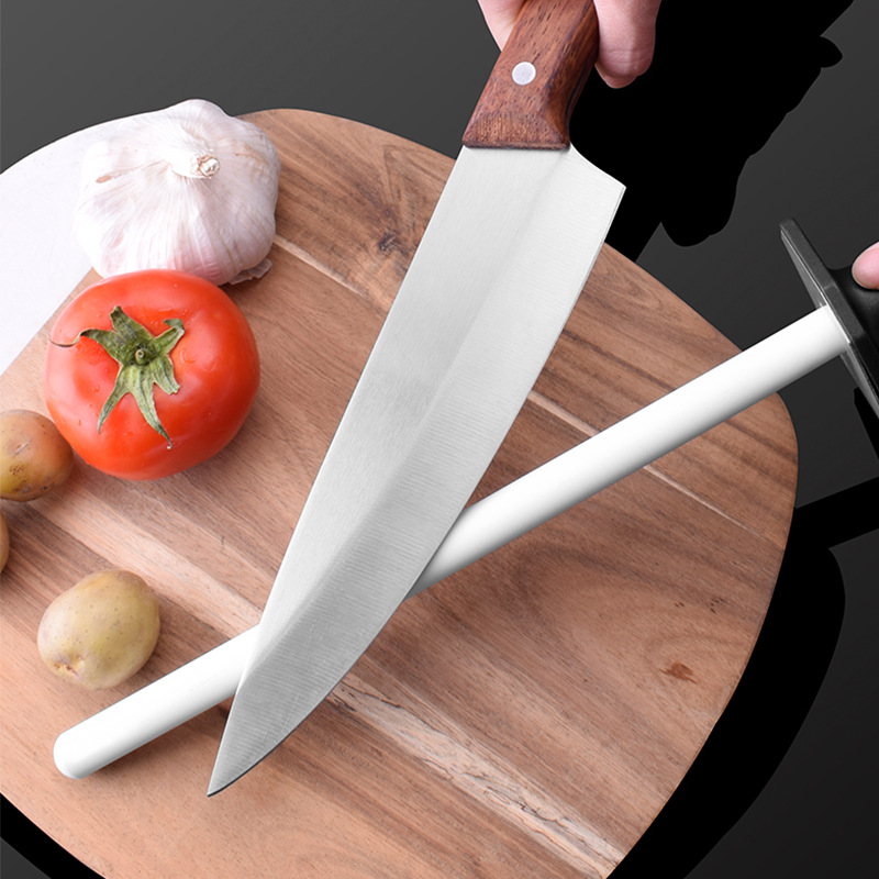 Cross-border supply of ceramic knife sharpeners, knife sharpeners, handheld high-hardness knife sharpeners, kitchen knives, household professional whetstones Application Scenario