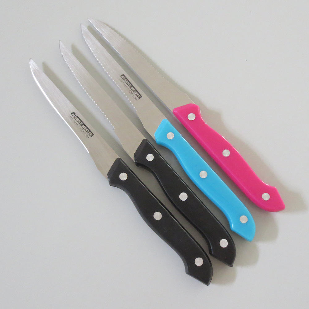 Kitchen knives, plastic-handled small knives, pp handled steak knives, household Western-style knives, stainless steel steak knives Application Scenario