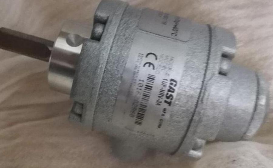 American GAST2AM-NRV-90 British standard flanged pneumatic motor full figure