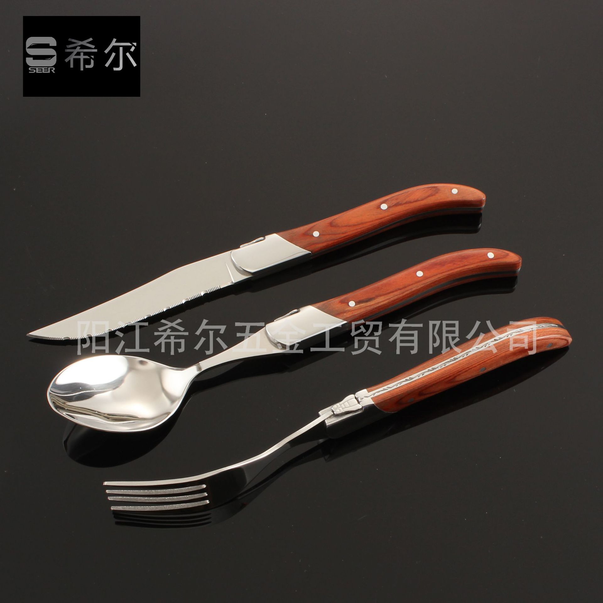 Wholesale of French Lagio Bee series steak forks and knives with colorful wooden handles, tableware, knives, forks and spoons Application Scenario