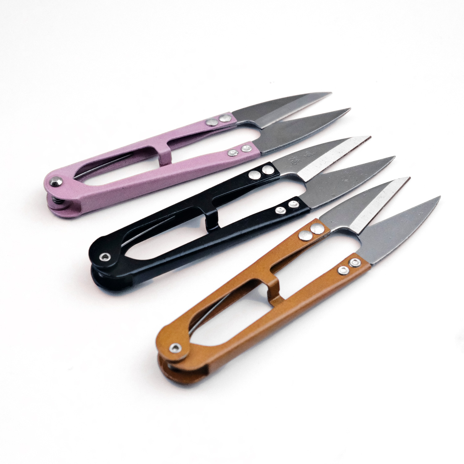Wholesale of cross-border wordless small scissors, U-shaped small scissors, spring embroidery, household sewing thread ends, embroidery and tailor scissors Item Picture
