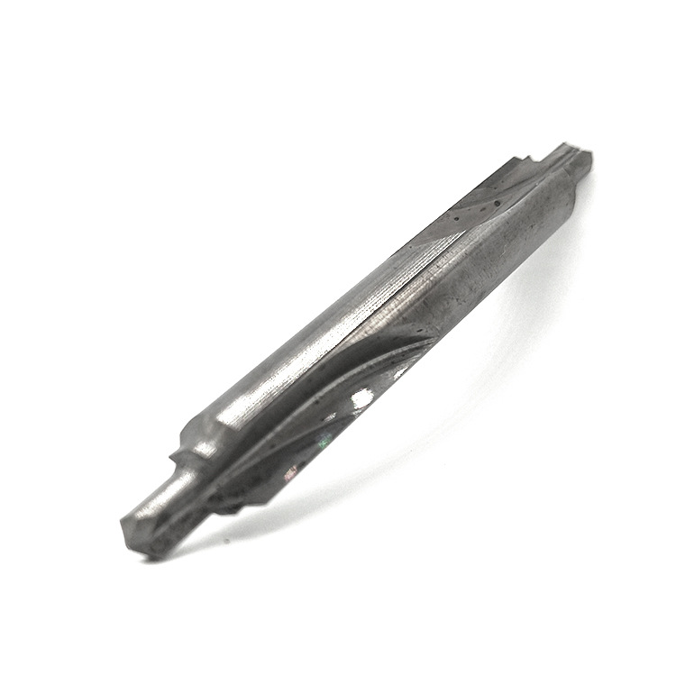 The alloy drill reamer is on the work, the center drill has a fast drilling speed, and the solid carbide center drill and centering drill workshop Application Scenario