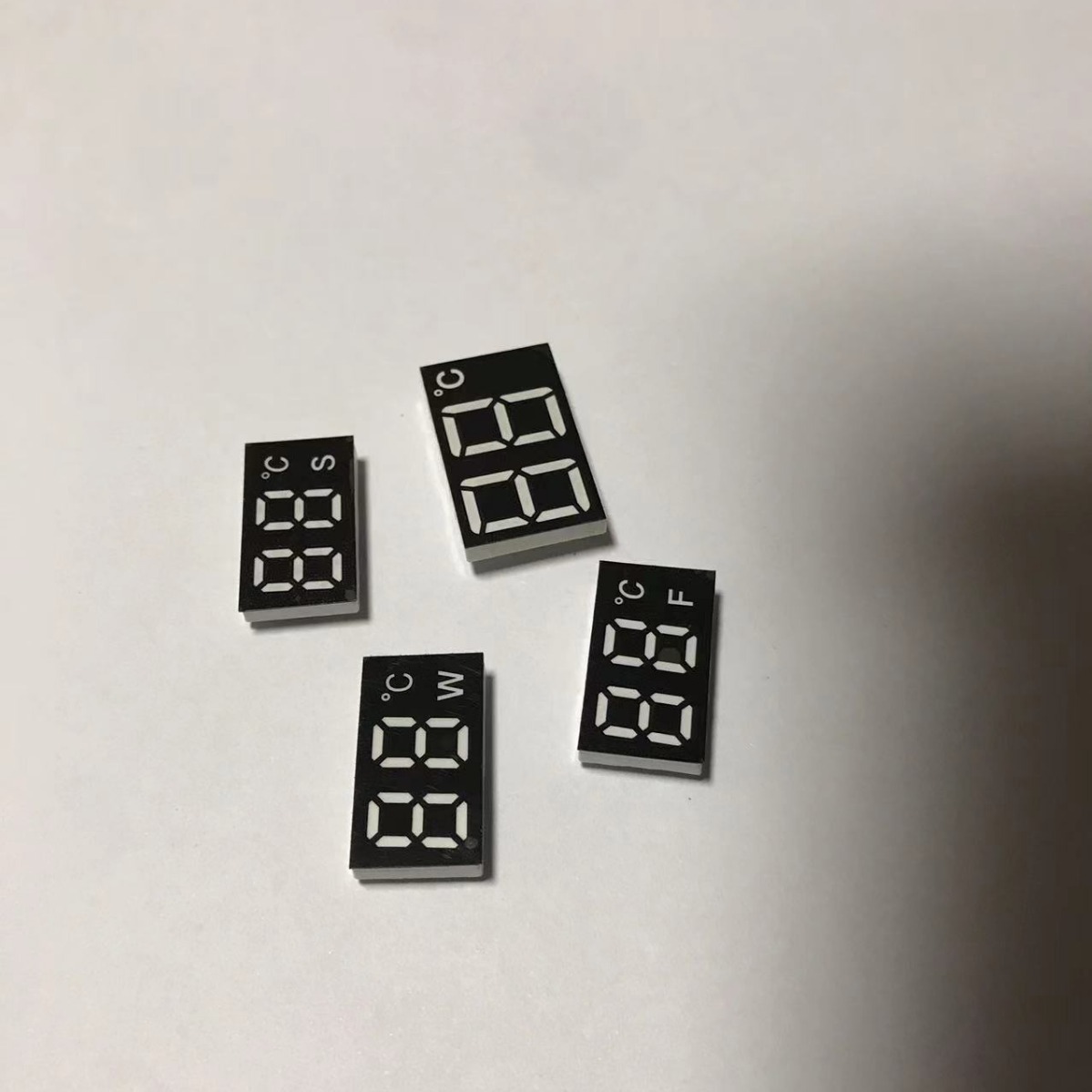 High-brightness thin-screen LED digital tube plastic part 2413 digital screen module 0.36-inch common cathode and common Yang digital display tube details Picture