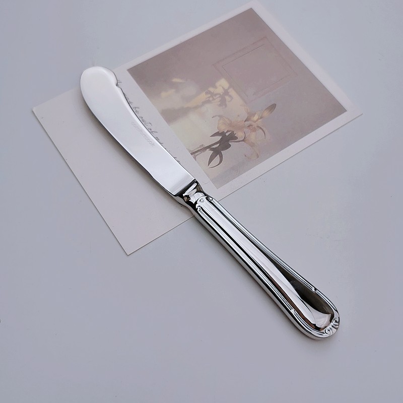 Japanese stainless steel butter knife, butter knife, spatula, jam spreading knife, cheese dessert knife, milk knife Application Scenario
