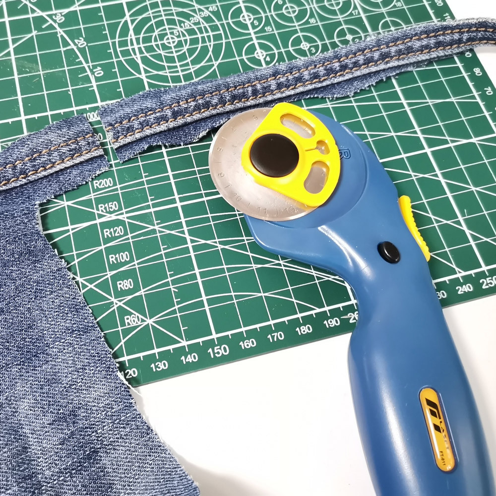 45mm safety lock carpet knife rubber band cutting round knife FT011 Roller knife left and right hand Rotary Roller Specification drawing