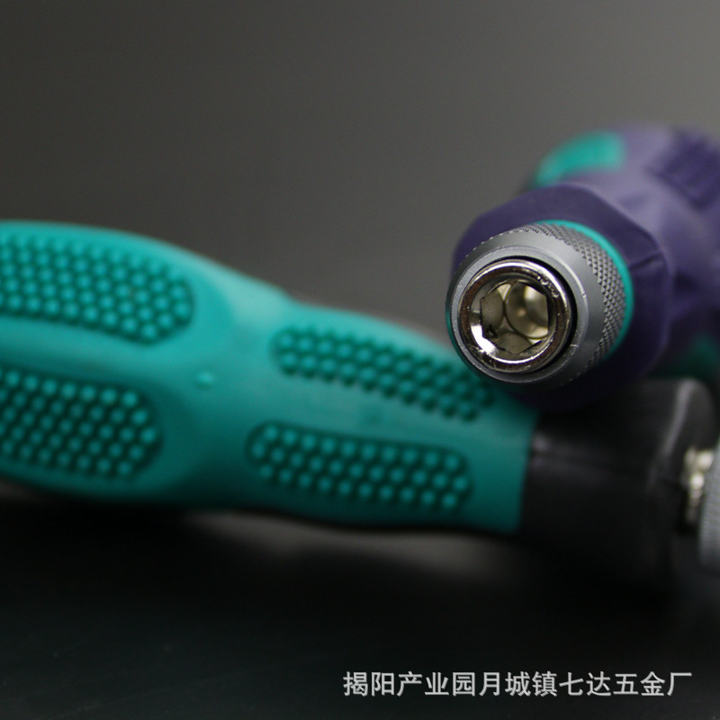 6.35 Self-locking quick-release handle screwdriver screwdriver connector 1/4 rod socket screwdriver double ball quick-release chuck Application Scenario