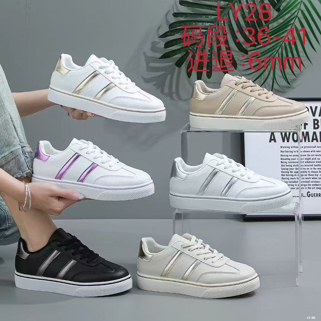 时尚休闲板鞋女春季新款舒适平底鞋潮流爆款