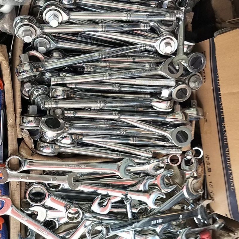 Street stall premium inventory weighing, hardware repair tools, cross-head single-head screwdrivers, through-hole screwdrivers Application Scenario