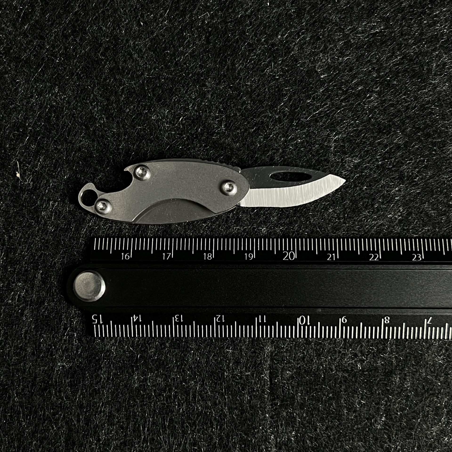 Small olive stainless steel mini folding knife with bottle opener, portable keychain pendant, sharp knife for opening packages undefined